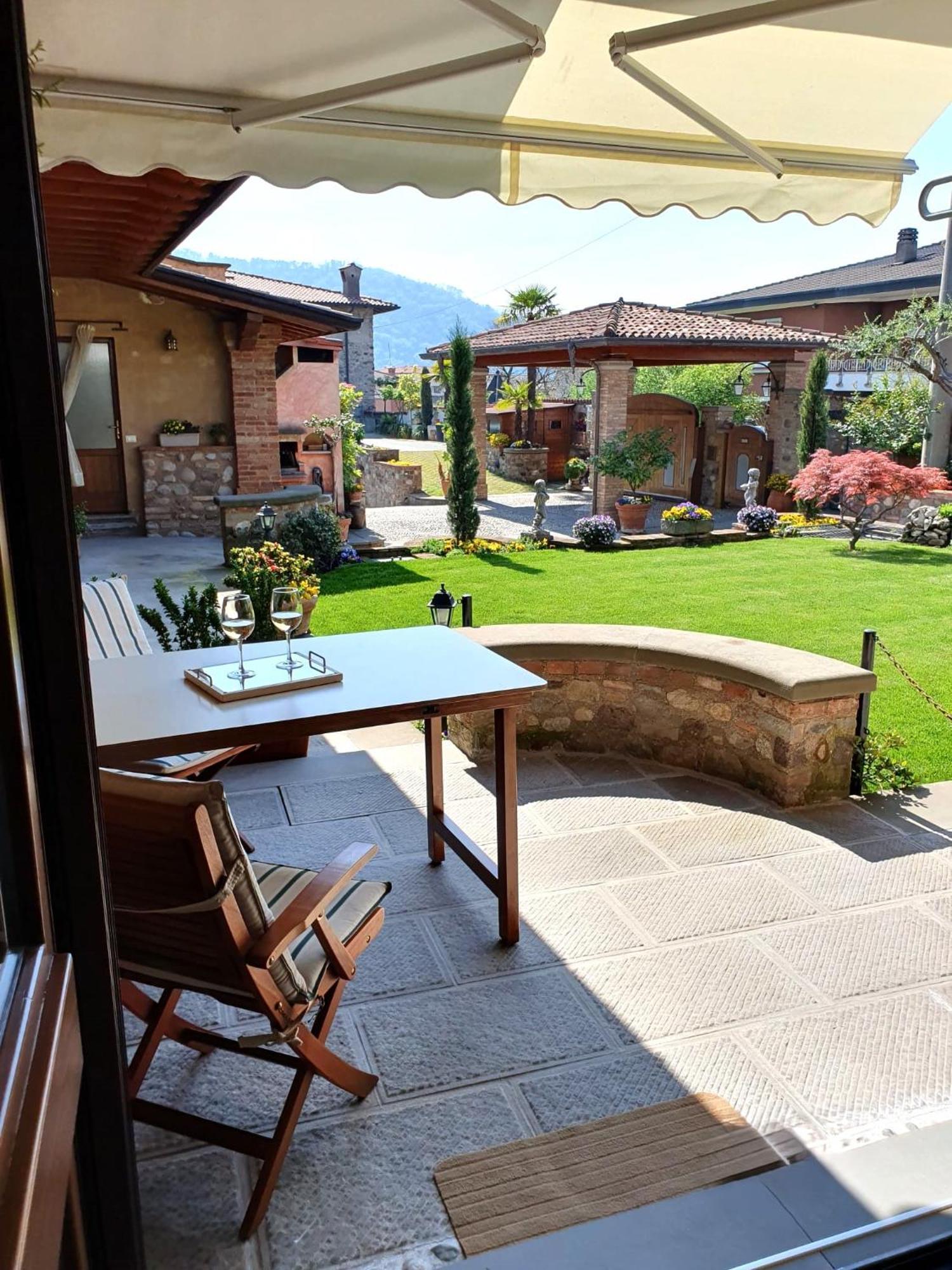 La Corte Del Bona - Vicino Alle Cantine E A Circa 15 Minuti Dal Lago Di Iseo - Apartment Erbusco Ngoại thất bức ảnh